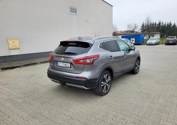 Nissan Qashqai cena 65900 przebieg: 131000, rok produkcji 2017 z Sztum małe 254